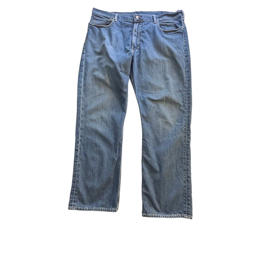 Polo Ralph Lauren Mans Classic Fit 40 X 32 Medium wash jeans
